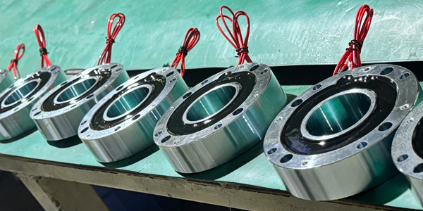 哪種電磁制動(dòng)器適合紡織機(jī)？選擇合適制動(dòng)器的關(guān)鍵